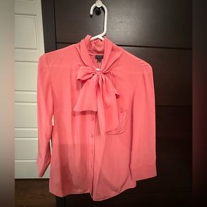 ✨NEW with TAGS✨ Aritzia Talula Babaton 100% Silk Blouse • Coral .• Size S